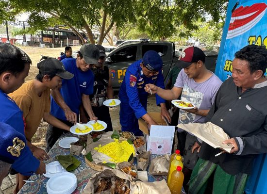 Satpolairud Polresta Sidoarjo Peringati HUT Ke-74 bersama Nelayan