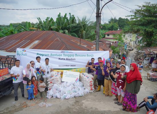 Aksi PLN Peduli, PLN UID Sumut Salurkan 500 Paket Sembako untuk Korban Banjir di Sumut