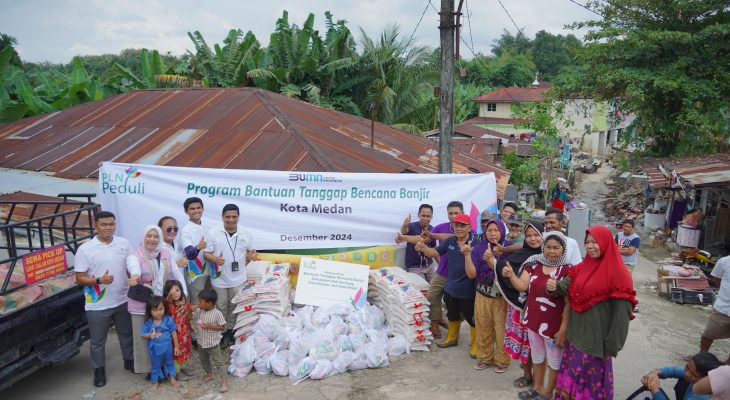 Aksi PLN Peduli, PLN UID Sumut Salurkan 500 Paket Sembako untuk Korban Banjir di Sumut