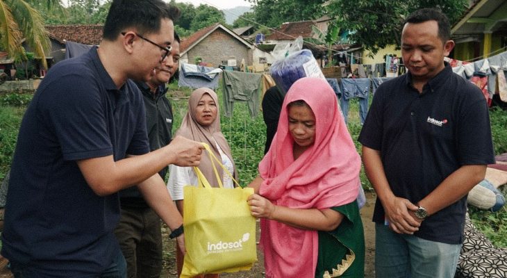 Tanggap Darurat Bencana Alam di Sukabumi, Indosat Ooredoo Hutchison Turun Tangan Salurkan Bantuan Kemanusiaan