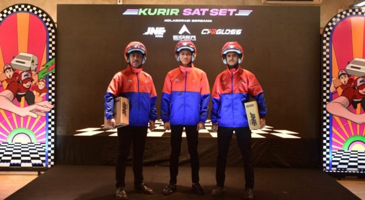 JNE Luncurkan Jaket dan Helm Kolaborasi bersama EIGER Tropical Adventure dan Cargloss Helmets