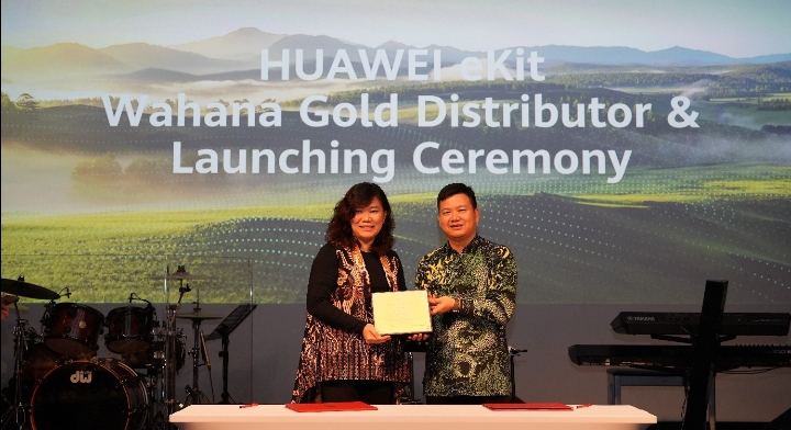 Huawei Dorong Transformasi Digital UKM Indonesia, Bangun Kemitraan Baru bersama Wahana Piranti Teknologi untuk Perluasan HUAWEI eKit