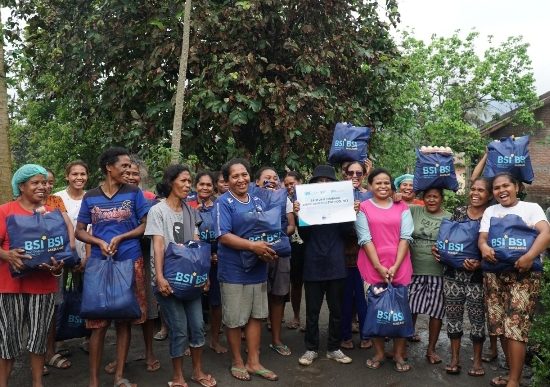 BSI Maslahat dan BSI Salurkan Bantuan Kemanusiaan Untuk Penyintas Erupsi Gunung Lewotobi