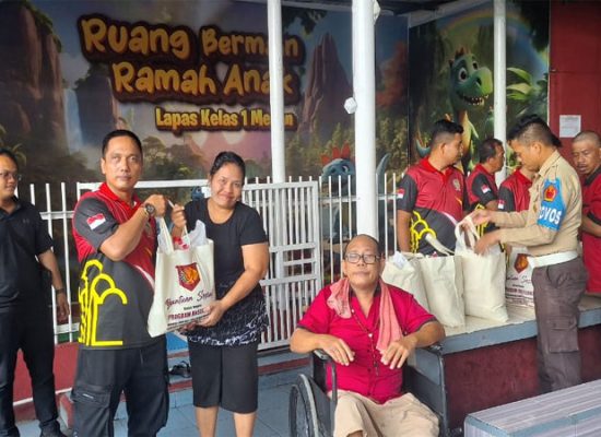 Lapas Medan Salurkan Bantuan Sosial kepada Warga Binaan Kurang Mampu Dan Masyarakat Sekitar