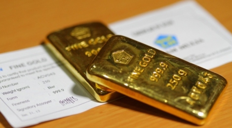 Harga Emas Antam Anjlok Rp15.000, Mengalami Penurunan Dibanding Kemarin