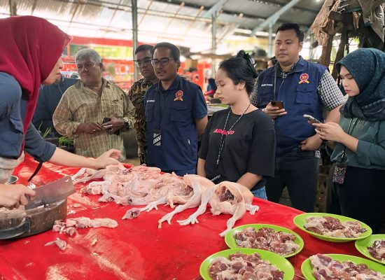 KPPU Kanwil I Bersama Disperindag ESDM Sumut Sidak Pasar Tradisional Medan  