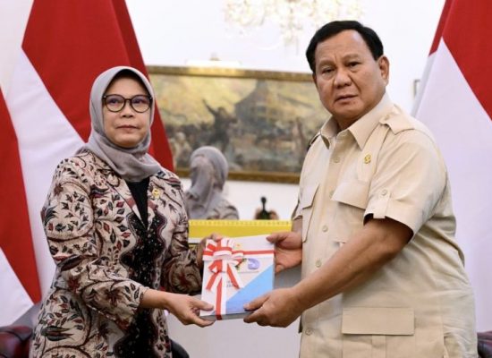 Prabowo Terima Laporan dari BPK, 4 Kementerian Diganjar Opini Wajar dengan Pengecualian