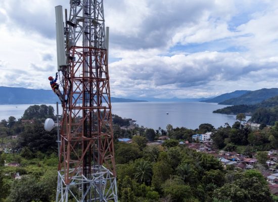Liburan Natal dan Tahun Baru 2025 Trafik Data XL Axiata Naik 19%