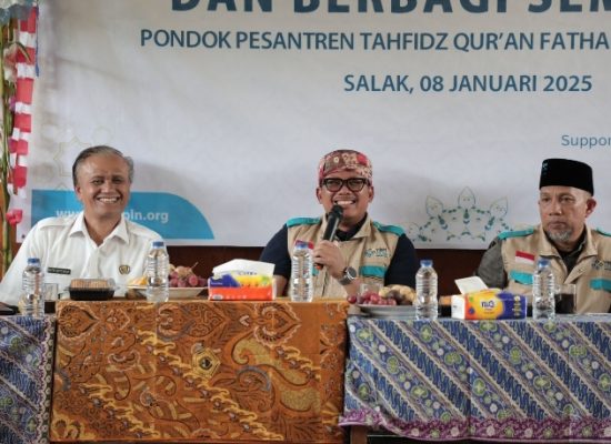 Semangat Berbagi di Tahun Baru, YBM PLN UID Sumatera Utara Salurkan Bantuan kepada Pondok Pesantren Tahfidz Qur’an Pakpak Bharat