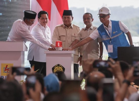 Gebrakan 100 Hari, Presiden Prabowo Resmikan 37 Proyek Ketenagalistrikan Nasional sebagai Fondasi Mengejar Target Pertumbuhan Ekonomi 8 Persen
