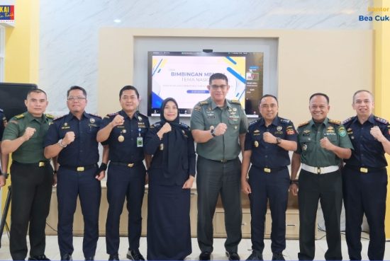 Bea Cukai dan TNI AD Perkuat Sinergi Bangun Negeri