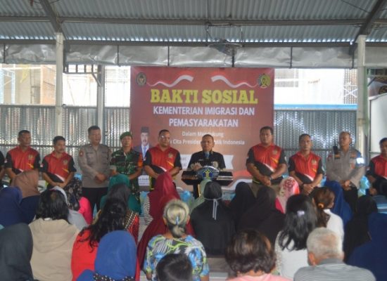 Lapas Kelas I Medan Salurkan 235 Paket Bakti Sosial untuk Warga Sekitar