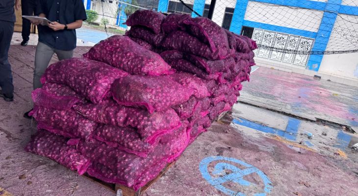 Bea Cukai Aceh Gagalkan Penyelundupan 45 Ton Bawang Merah dan 28 Karung Pakaian Bekas di Perairan Jamboaye