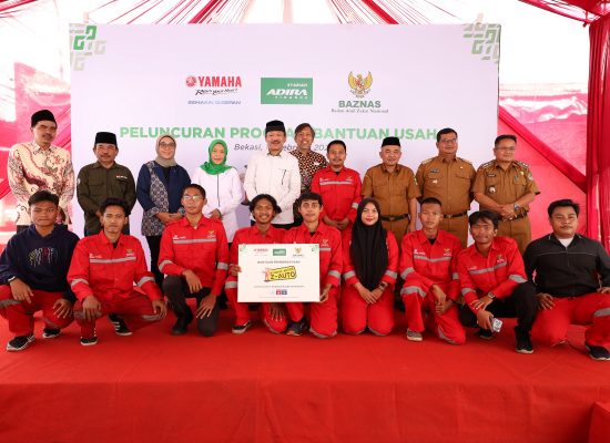 Sejahterakan Mustahik, BAZNAS RI Bersama Adira Finance Syariah Resmikan Program Z-Auto di Bantar Gebang