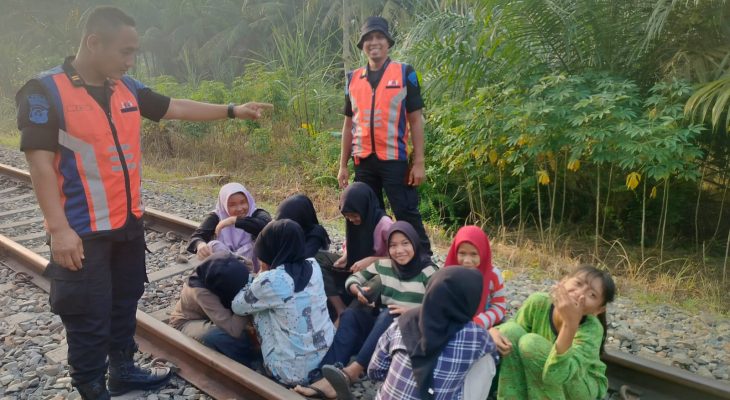KAI Sumut Imbau Masyarakat Tidak Melakukan Aktifitas “Ngabuburit” di Jalur KA
