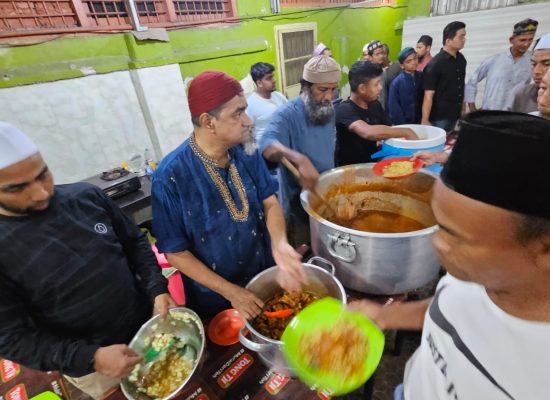 Komunitas India Muslim di Medan Bagikan Ratusan Porsi Nasi Briani