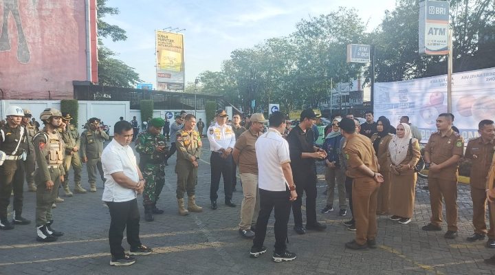 Personel Denpom 1/5 Ikuti Giat Patroli Pengamanan Asmara Subuh Keliling Kota Medan.