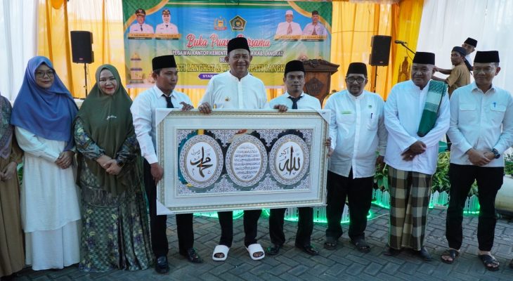Buka Puasa Bersama Kemenag, Bupati Langkat Ondim Ajak Tingkatkan Keimanan dan Kepedulian