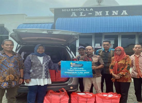 Gelar Aksi Kepedulian Di Bulan Ramadhan, PT Pelindo Regional 1 Belawan Bagikan 350 Paket Takjil