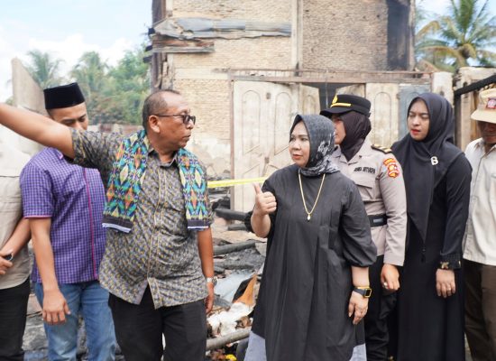Bupati Langkat Salurkan Bantuan untuk Korban Kebakaran di Bahorok