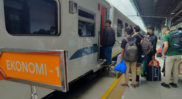 Kebijakan WFA Perlancar Arus Mudik dan Balik Lebaran dengan Kereta Api di Sumut