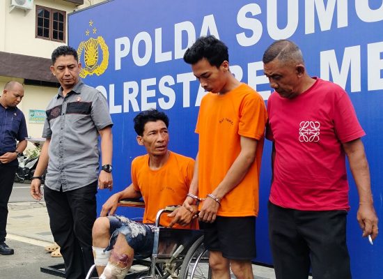 Sadis! Ayah dan Anak Bunuh Sopir Driver Online, 2 Pelutu Bersarang di Kaki
