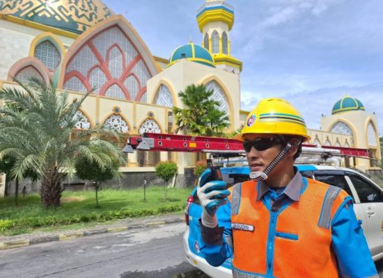 PLN Amankan Kelistrikan Salat Idulfitri di Seluruh Indonesia, Tanpa Kedip