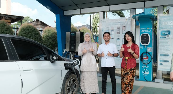 Kartini Masa Kini! Srikandi PLN Binjai Edukasi SPKLU dan Gaungkan Revolusi Energi Bersih