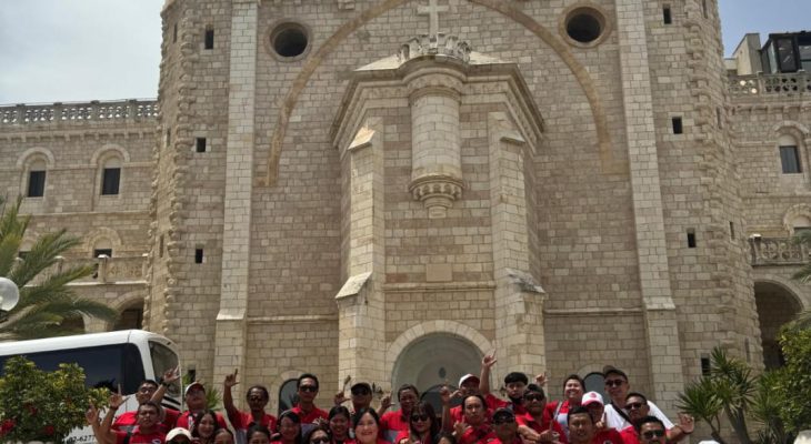 Bentuk Apresiasi: JNE Berangkatkan Ksatria dan Srikandi ke Holyland untuk Perjalanan Rohani
