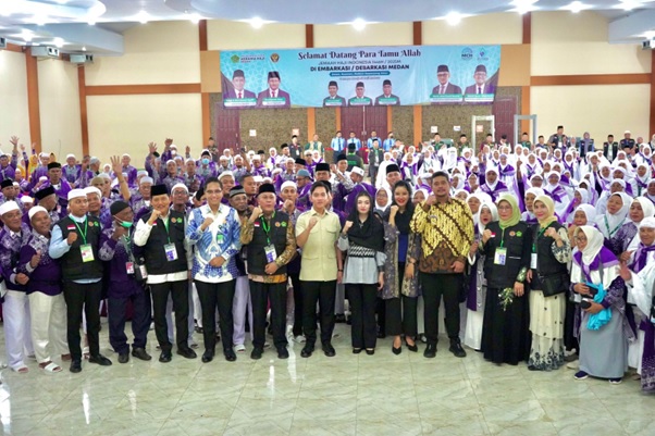 Sapa Jemaah Haji, Wapres Gibran Rakabuming Raka : Semoga Ibadahnya Lancar dan Menjadi Haji Mabrur