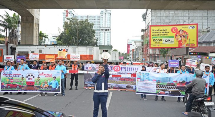 KAI Sumut Gandeng Komunitas IPKA Sumut Gelar Sosialisasi Keselamatan di Perlintasan Sebidang*