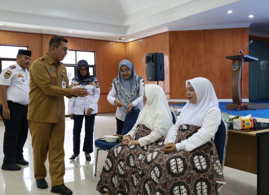 Dishub Sumut Berangkatkan Tiga Pegawai Naik Haji