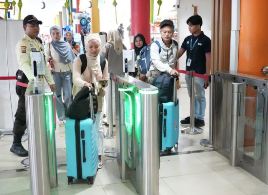 KAI Sumut Sediakan 51.880 Tiket Kereta Api Sambut Libur Waisak