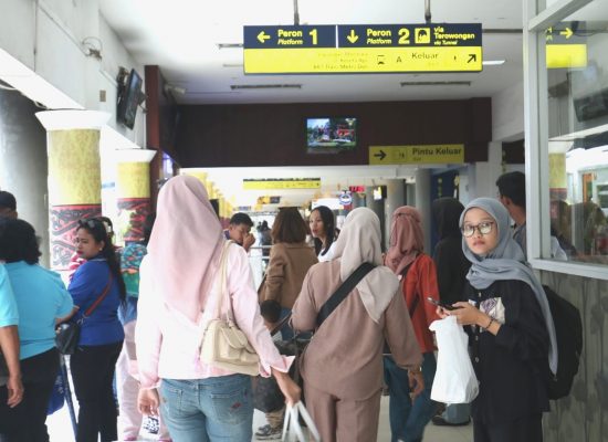 Penumpang KA di Sumut Melonjak 9 Persen Hari Pertama Masa Long Week End Waisak