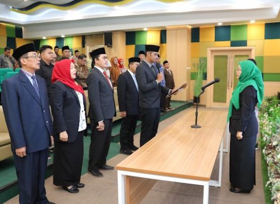Dr. Nursapia Harahap M.A., Dilantik Sebagai Dekan Fakultas Kesehatan Masyarakat