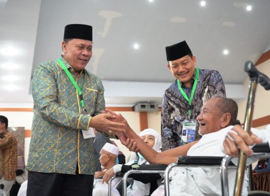 Dua Jemaah Calhaj Kloter 23 Tunda Keberangkatan Karena Sakit