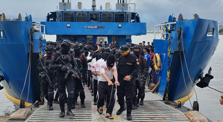 TERUS GAAAS……Lagi 100 Narapidana High Risk Narkoba Digelandang Ke Nusakambangan
