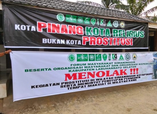 Ormas Islam Dan Ribuaan  Masyarakat Labusel Turun Kejalan Minta Tutup Tempat Maksiat