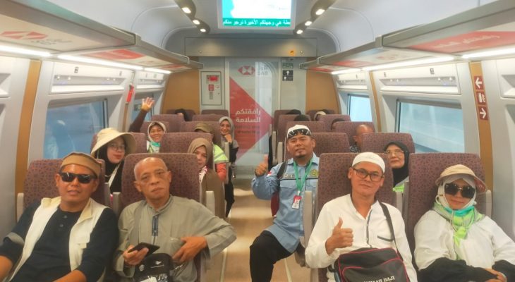 Jelang Kepulangan, Jemaah Haji Kloter 9 KNO City Tour Kereta Api Cepat ke Jeddah