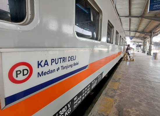 Dapat Dikenai Pidana Penjara Seumur Hidup, KAI Sumut Ingatkan Pelaku Pelemparan Terhadap Kereta Api