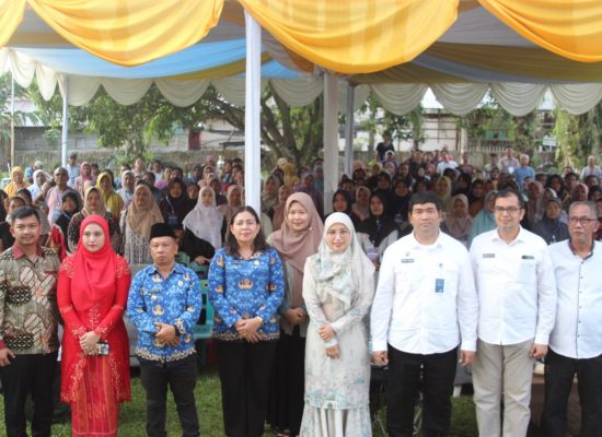 DPR RI dan Direktur Pemberdayaan BGN Kampanyekan MBG di Salapian Langkat