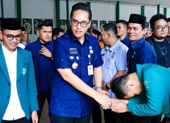 Hadiri Pelantikan, “Rico Waas” Ajak HIMMAH Kerjasama Majukan Kota Medan
