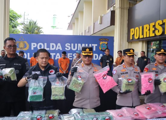 Kurir Sabu Dan Ekstasi Jaringan Malaysia Ditangkap Tim Satresnarkoba Polrestabes Medan