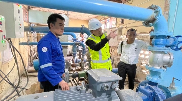 Plt Dirut Perumda Tirtanadi Berjibaku Atasi Gangguan Pelayanan Air Minum di Samosir