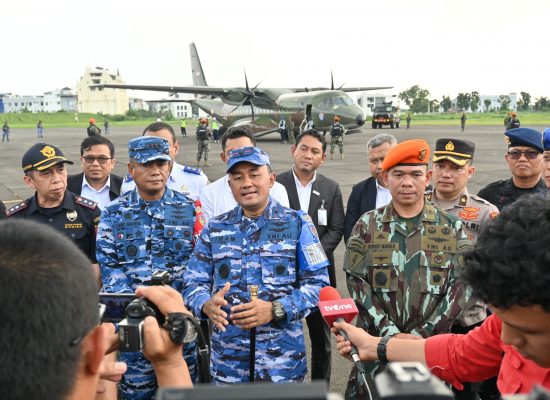 Kosek I: Pesawat Tempur F-16 TNI AU Laksanakan Pemaksaan Mendarat Terhadap Pesawat Asing