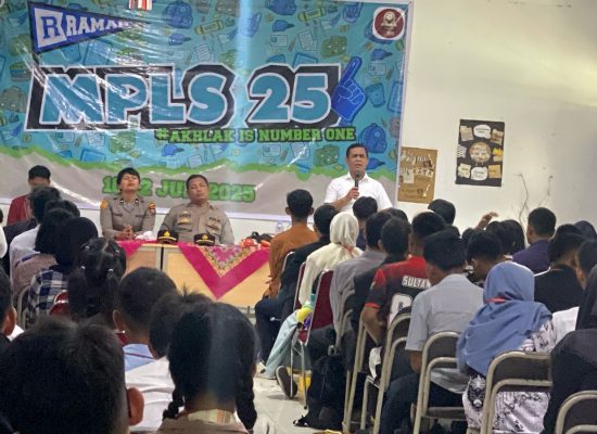 Melalui Police To School Polsek Tuntungan Ajak Pelajar Lawan Pengaruh Negatif
