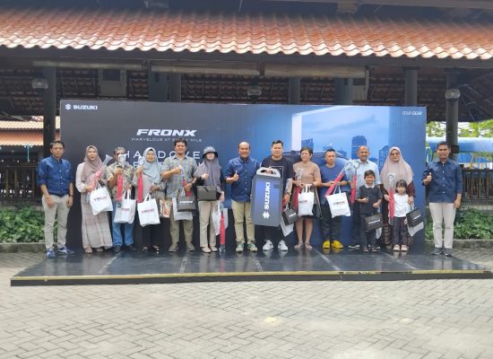 ASA MEDAN Serahkan 10 Unit Perdana Suzuki Fronx  Kepada Para Konsumem di Wilayah Sumut