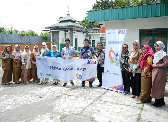 KAI Divre I Sumut Salurkan Dana TJSL Lebih dari Rp560 Juta di Semester Pertama 2025