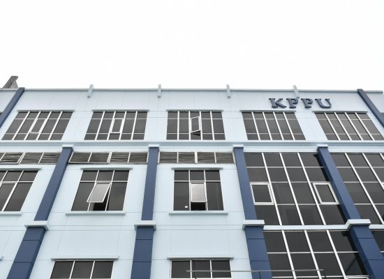 KPPU Minta Gubernur Lampung Cabut Dua Regulasi yang Dinilai Rugikan Petani dan Hambat Persaingan Usaha