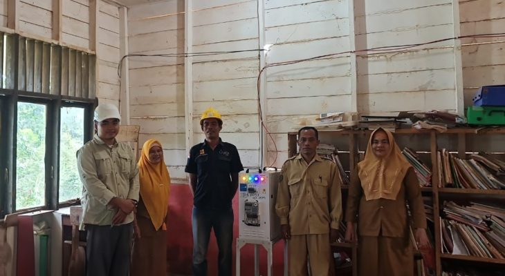 PLN Terangi 20 Sekolah di Tapanuli Selatan dan Madina Lewat Program SuperSUN